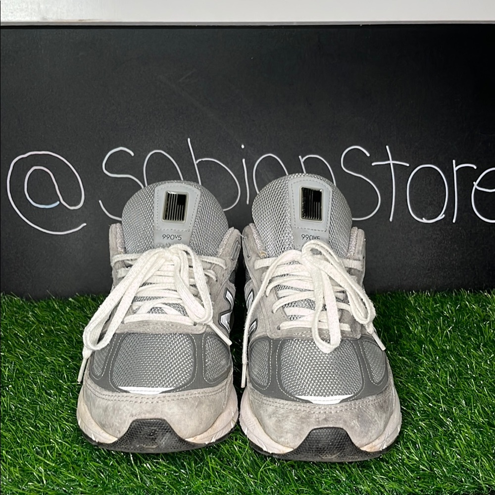 New Balance 990 V5 Used